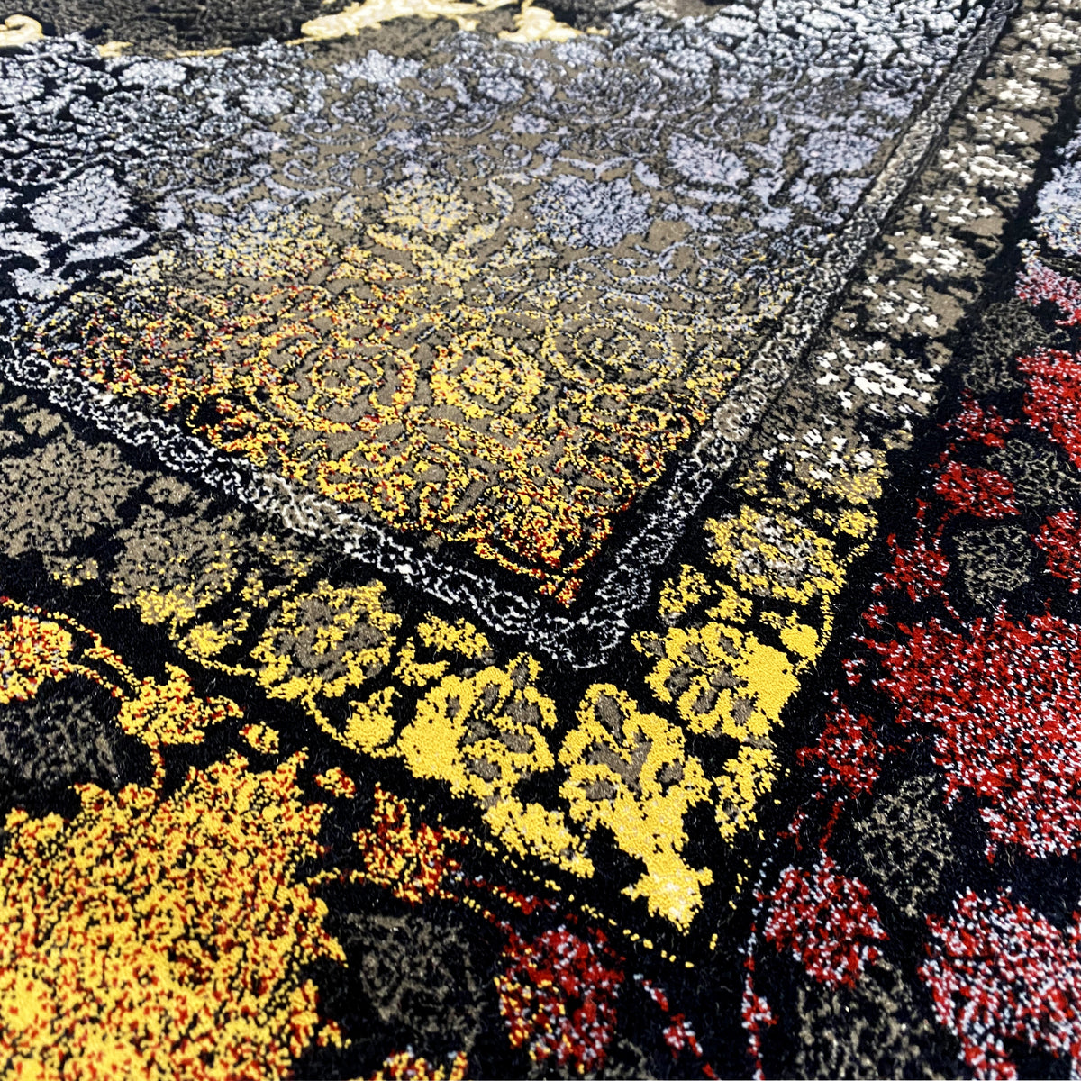 Tapete oriental 170x240 cm, vista de detalhe: apontamentos de cor amarelos e vermelhos no padrão ornamental