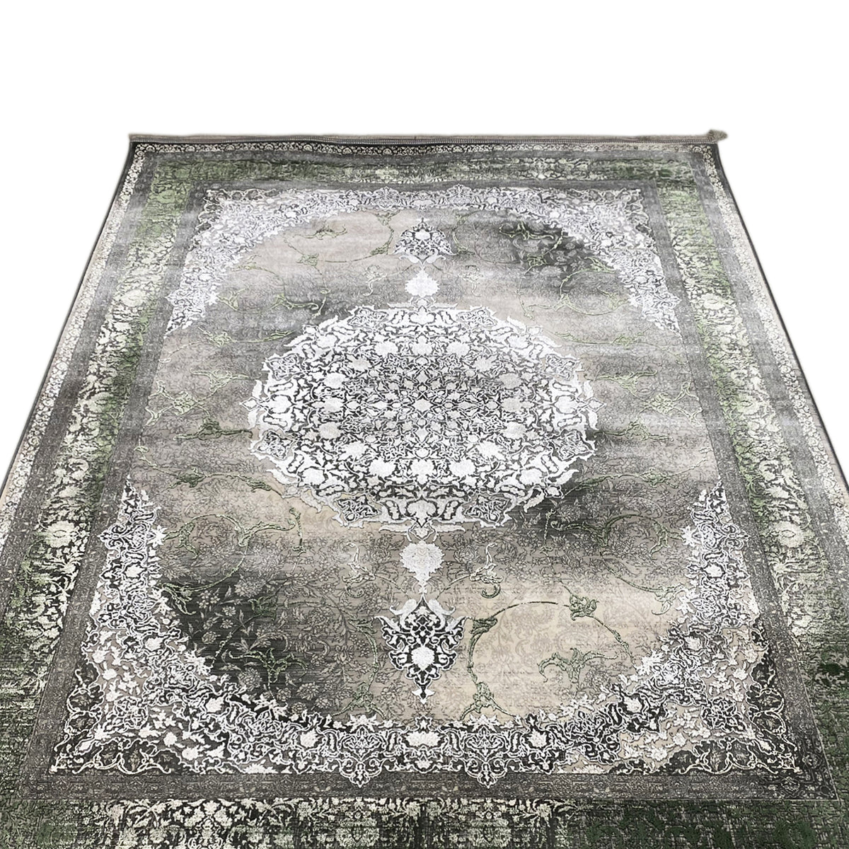 Tapete Waldgeist 170x240 cm, vista aproximada com orla: superfície verde-acinzentada, ornamentos claros