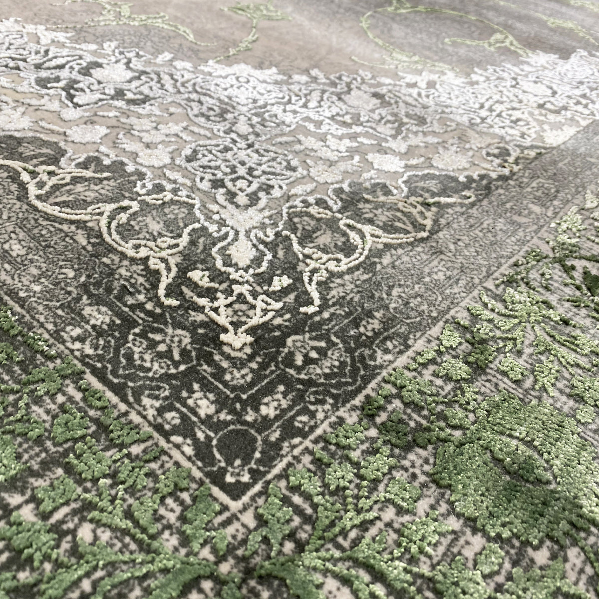 Tapete Waldgeist 170x240 cm Vista detalhada: ornamentos contrastantes em verde e creme