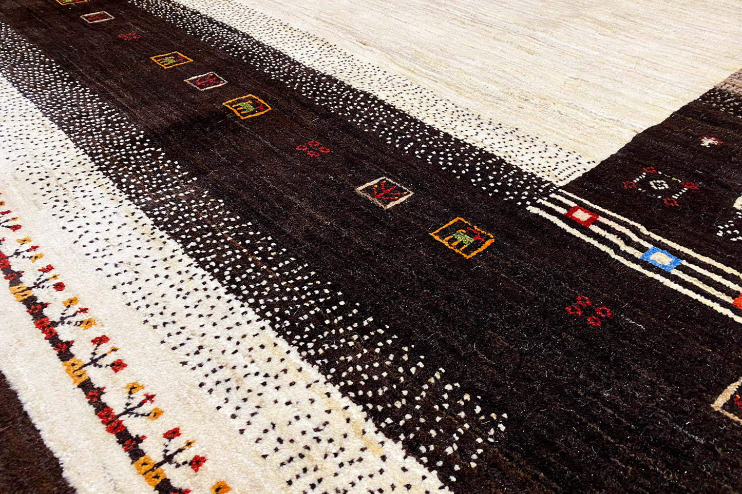 Gabbeh (298x196cm) - German Carpet Shop