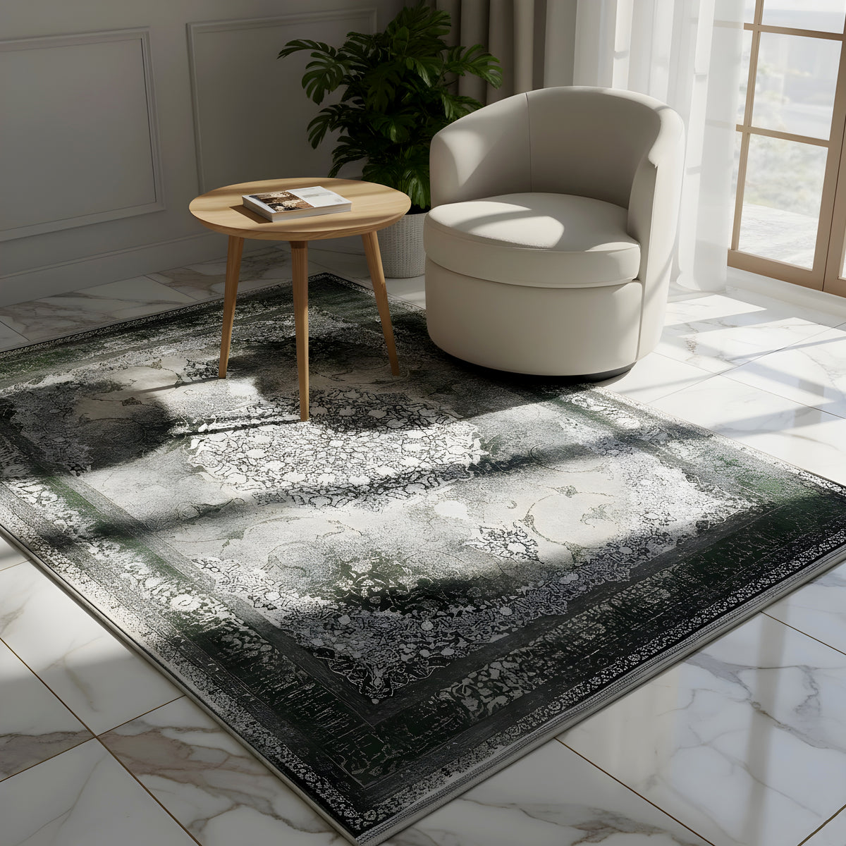 Tapete 170x240 cm com padrão ornamental de grande dimensão e rebordo escuro