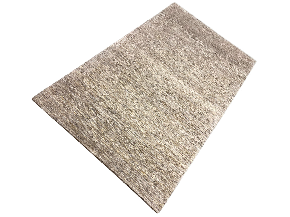 Tapete Gabbeh 290x194, retangular, com aspeto mesclado bege-cinza e textura fina