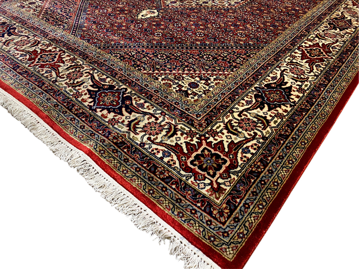 Traditioneller Woll Bidjar Teppich handgeknüpft, zeitloses Design