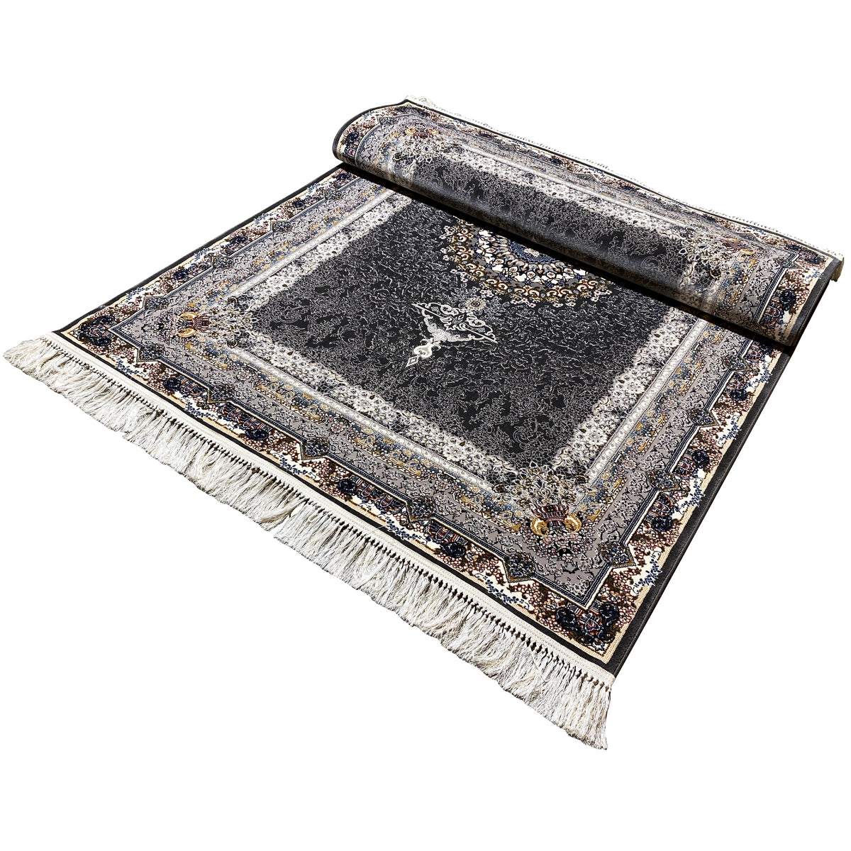 Tapete oriental preto enrolado, com orlas, círculo ornamental dourado e franjas