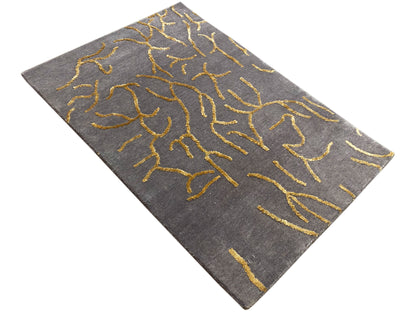 Designer-Teppich 91x62 cm, graues Rechteck mit gelben Linienornamenten
