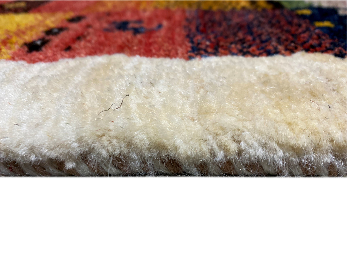 Tapete Gabbeh Luri 145x105 cm, grande plano da extremidade clara do pelo com franjas