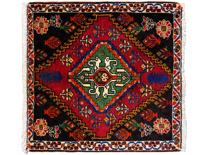 Tapete Poshti 56x56 cm, padrão quadrado com campo central em verde e azul