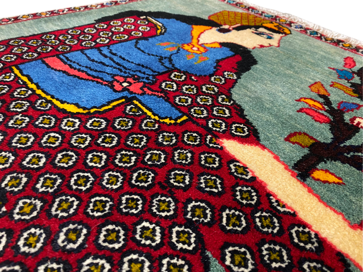 Tapete Poshti 68x63 cm Detalhe: faixas com padrões pormenorizados, motivo figurativo, orla decorativa, franjas