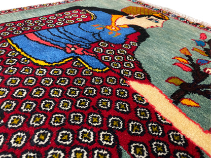 Tapete Poshti 68x63 cm Detalhe: faixas com padrões pormenorizados, motivo figurativo, orla decorativa, franjas