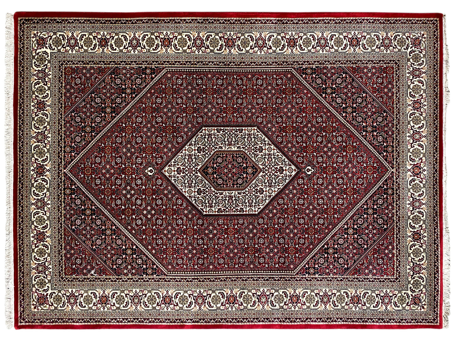 Traditioneller Bidjar Teppich aus 100 Prozent Wolle rot 245x172