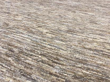 Zeitloser Gabbeh Teppich in neutralen Beigetönen